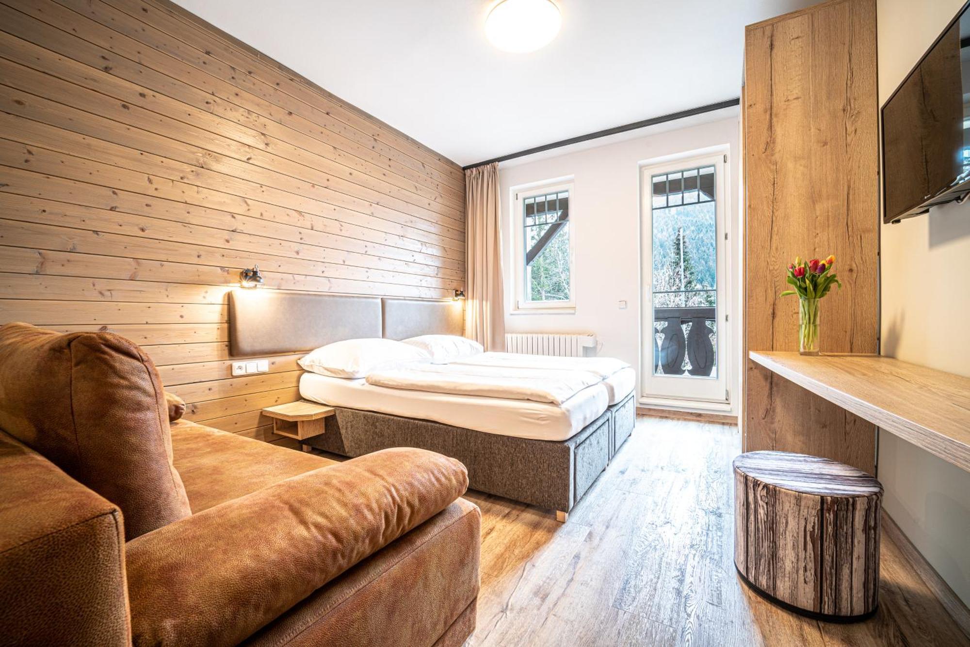 Hotel Sepetna オストラヴィツェ エクステリア 写真