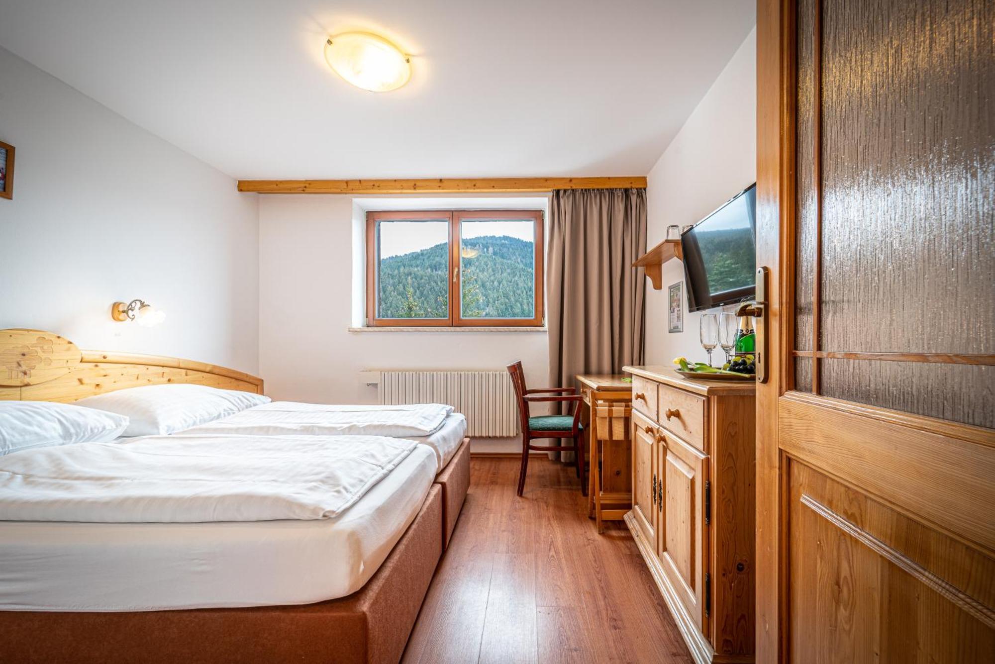 Hotel Sepetna オストラヴィツェ エクステリア 写真