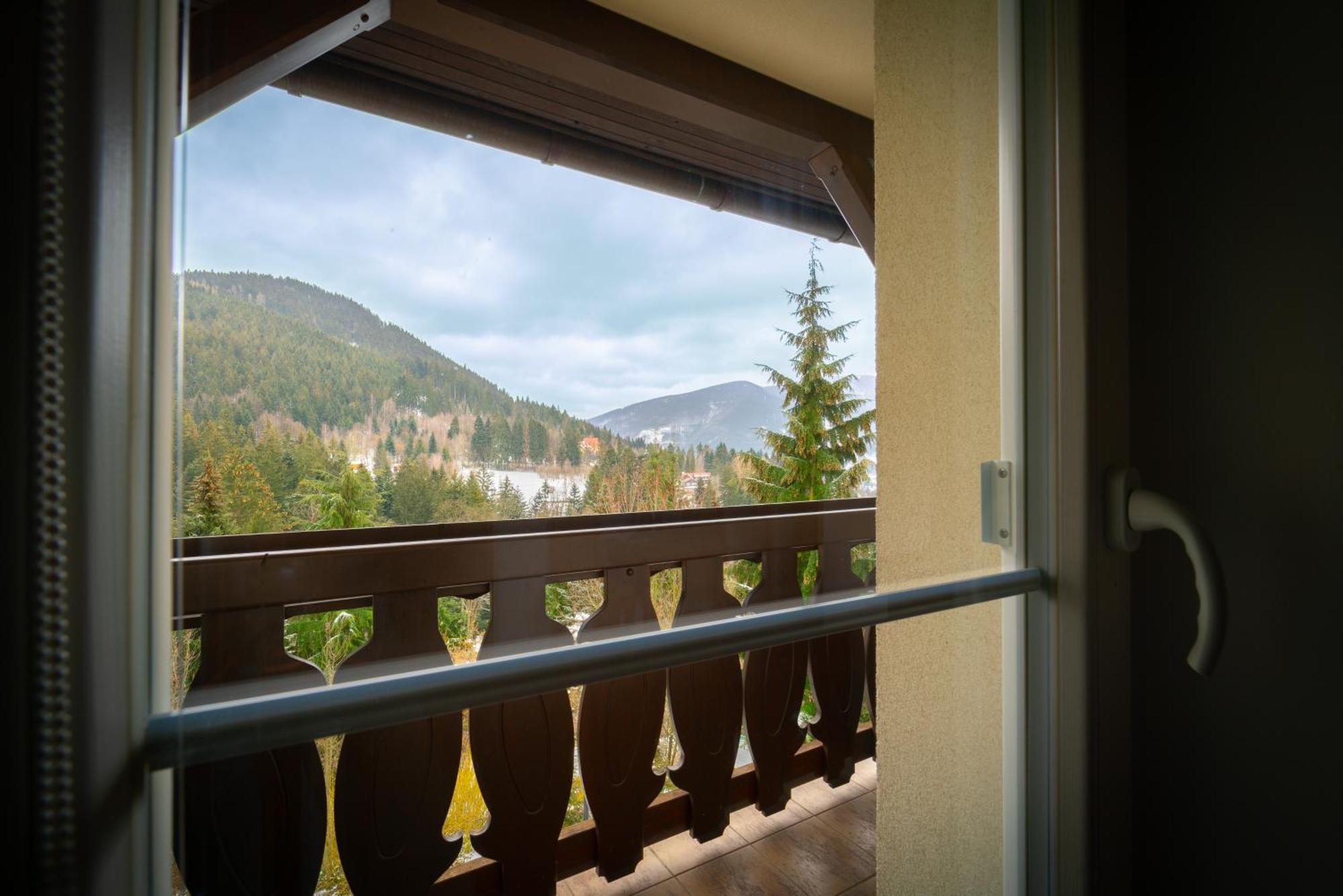 Hotel Sepetna オストラヴィツェ エクステリア 写真